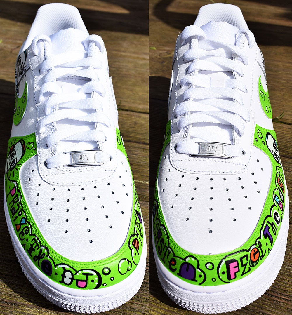 Shoe customisation outlet